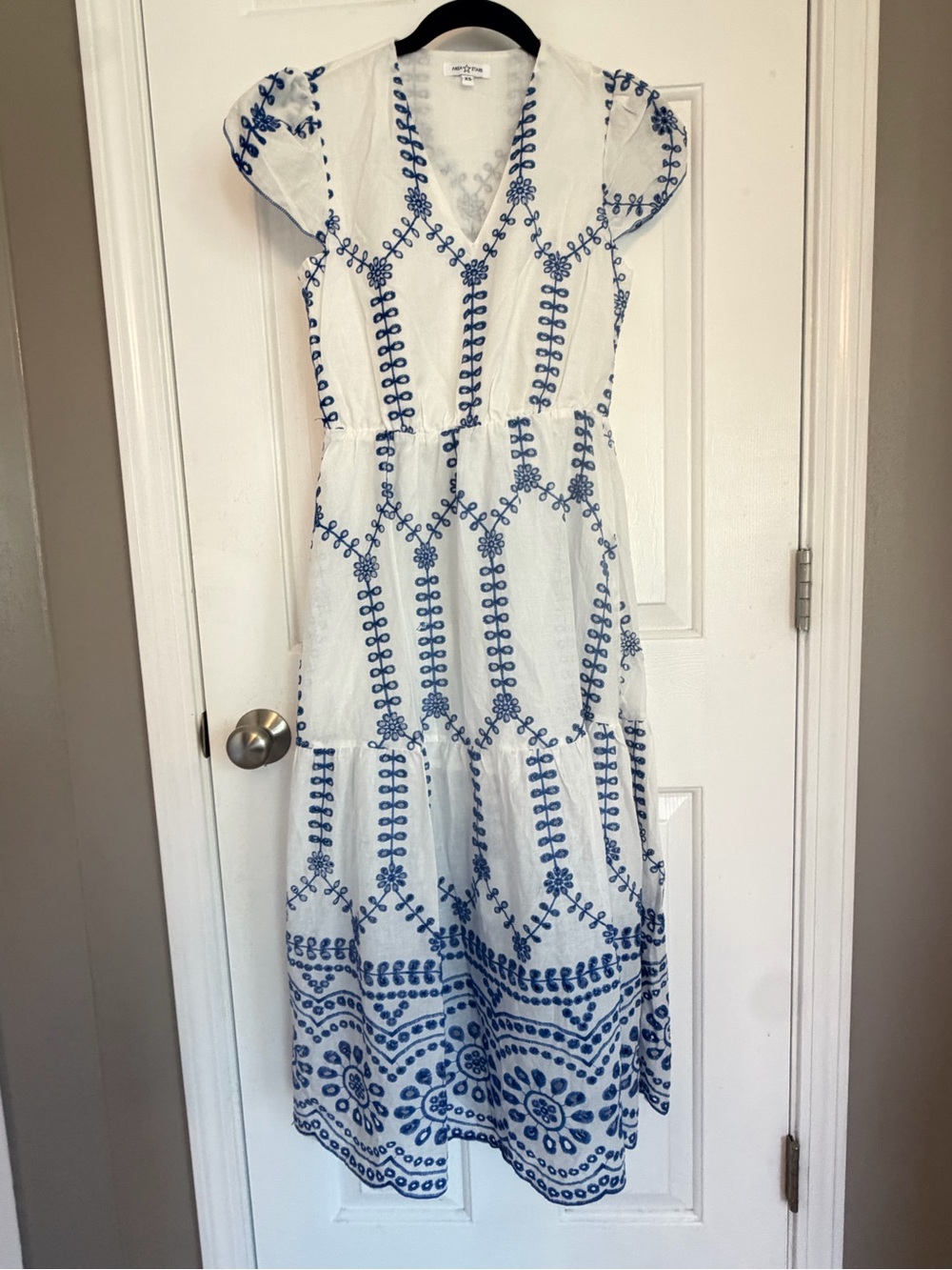 Area Stars White & Blue Embroidered Midi Dress – Women’s XS - Picture 6 of 9